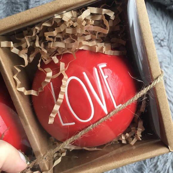 ✨SALE✨🆕Rae Dunn Holiday Red Ornament Set (3)❤️🌲 - Picture 4 of 7